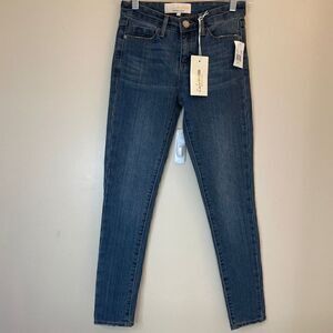 NEW! Cafe Denim| Medium Blue| Stretch|Skinny Leg| Size 1/2